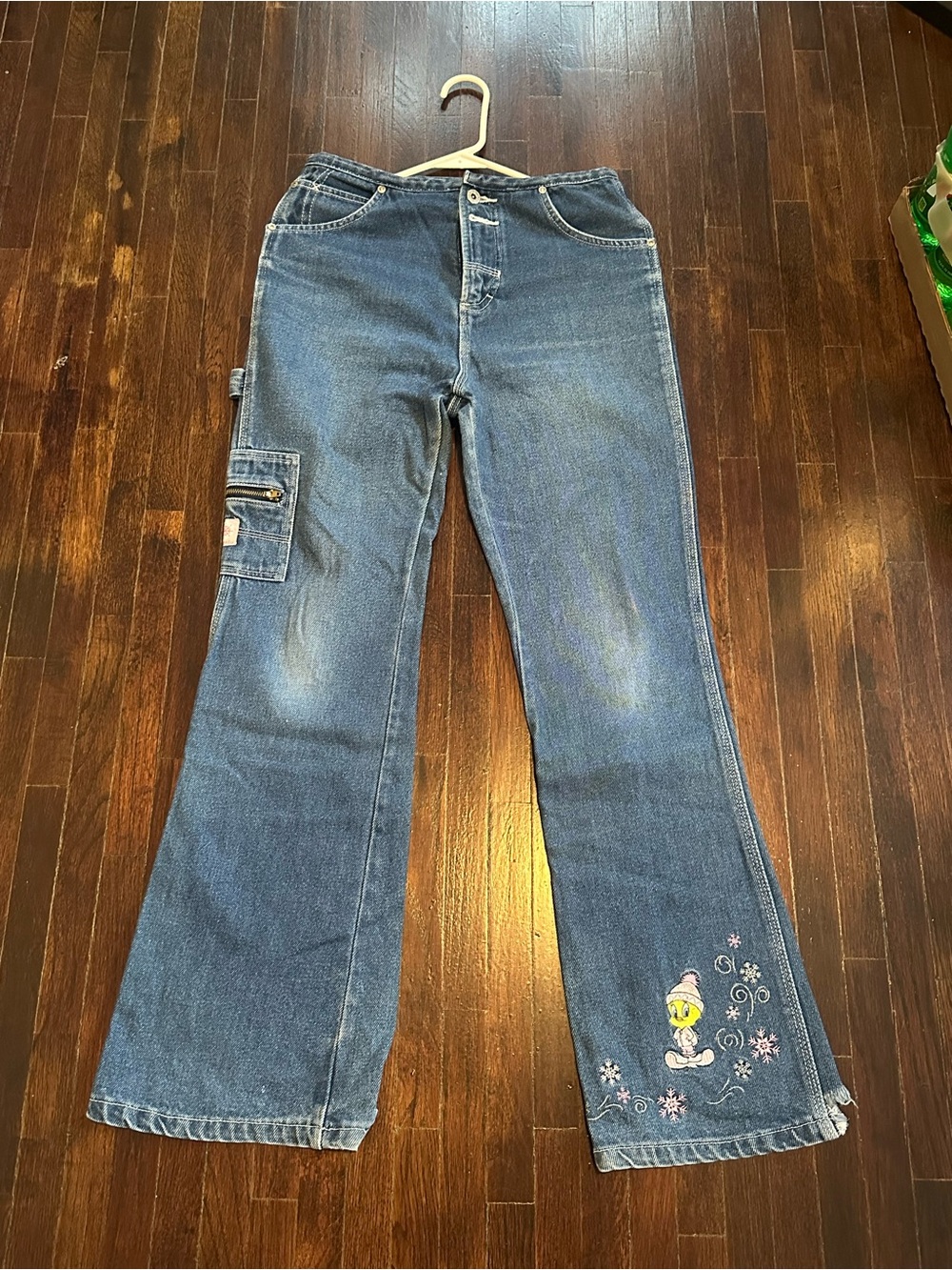 Vintage Classic Looney Tunes Collection Tweety Bird Embroidered Cargo Jeans Y2K